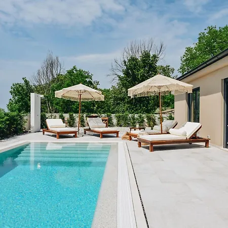 Villa New!!! Maison Mandri With Private Pool *