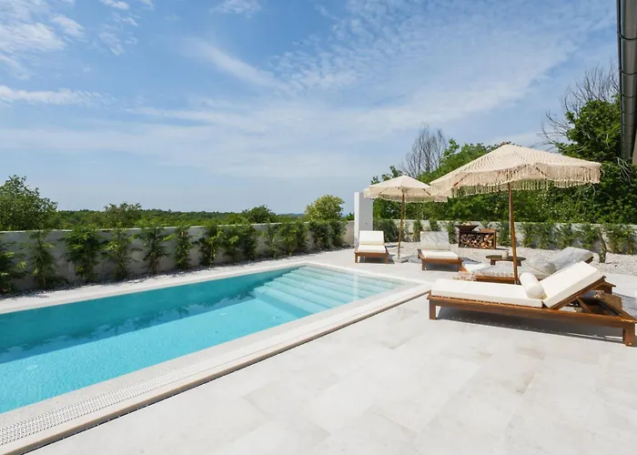 빌라 New!!! Maison Mandri With Private Pool *