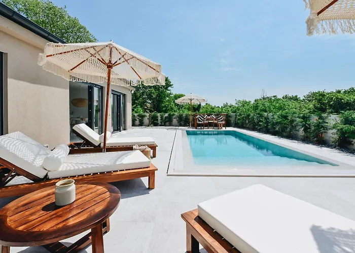 New!!! Maison Mandri With Private Pool Marasi