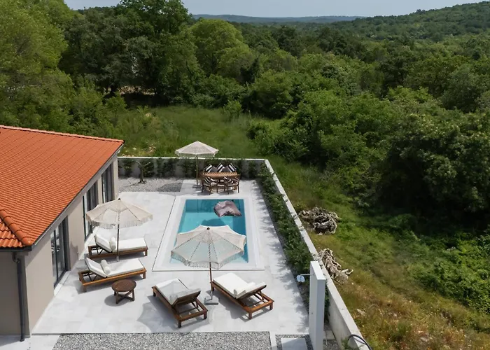 New!!! Maison Mandri With Private Pool 빌라 Marasi
