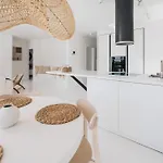 New!!! Maison Mandri With Private Pool Vila