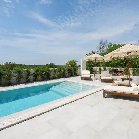 Villa New!!! Maison Mandri With Private Pool *
