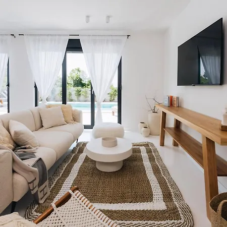 New!!! Maison Mandri With Private Pool Marasi